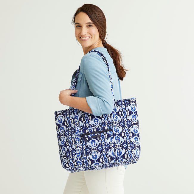 Vera Tote Bag
